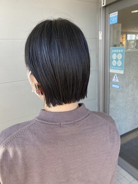 イースタイル 志都呂店(e-style com’s hair) 失敗しないぱつっと艶感ショート　#恒吉