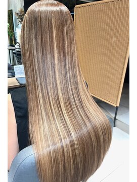 ランベリー(LANVERY) 【髪質改善】ツヤ髪ハイライトスタイル[藤井さと実]