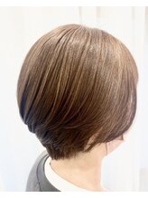 既に白髪染めをしてるのですが白髪ぼかし・脱白髪染めハイライトはできますか？