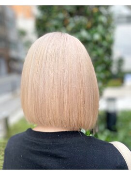 カリーナ(CARINA) ハイトーンカラー/ブロンドカラー