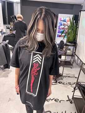 キング 枚方店(K!ng) 【枚方、高槻、梅田】ホワイトハイライト