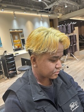 ルースト 渋谷店(ROOST) [短髪ハイトーン]アップバング×ブロンド