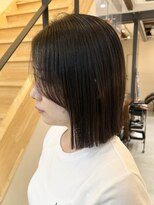 レリコ ニド(Relico-nid) 髪質改善20代30代 斬りっぱなし小顔似合わせボブ 京都