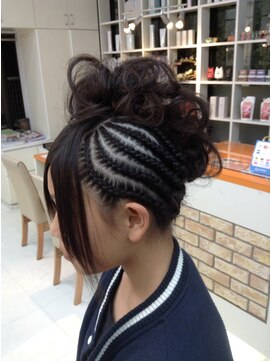 ヘア ナヴォーナ 大浦店(hair NAVONA) 編み込みスタイル
