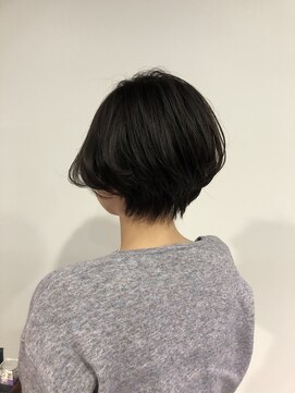 スリークス(3Cs) ショートボブ