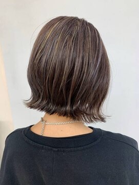 クオリス 上福岡店(QUALIS) 毛先外ハネ/切りっぱなし/ボブ/ハイライト/30代40代/小顔ボブ
