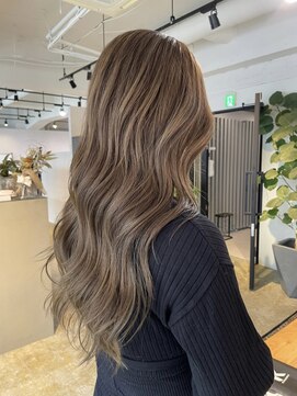 メリー オオサカ(Merly Osaka) 中明度ナチュラルハイライト_やわらかベージュ_