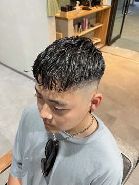 スウェル 柏店(Swell) メンズフェードハイライト波巻きマッシュパーマ束感ショート