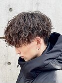 縦落ちツイストスパイラルパーマ刈り上げマッシュ