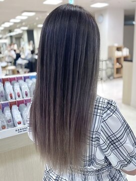 シャルムバイケンジ(Charm.by KENJE) バレイヤージュハイライトシャドウルーツ海外レイヤー東京銀座