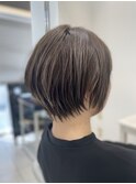 30代40代50代大人小顔ショート耳かけ丸みくびれ