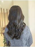 オリーブベージュ
