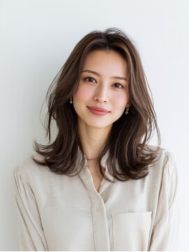 e.m.a プレミアムビューティーサロン 栄駅店(e.m.a PREMIUM BEAUTY SALON) レイヤーカット/イメチェン/外ハネボブ/美髪/ワイドバング/髪型