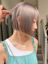 ヒュエ 表参道(Hue)&nbsp;ベージュカラー/ブリーチ/レイヤーカット/髪質改善._.