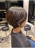 大人可愛い耳掛けショートボブ
