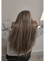 ヘアーアンドネイル ルシア(Hair&Nail Lucia) ベージュアッシュハイライト