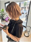 ヘーゼルベージュ×きりっぱなしボブ