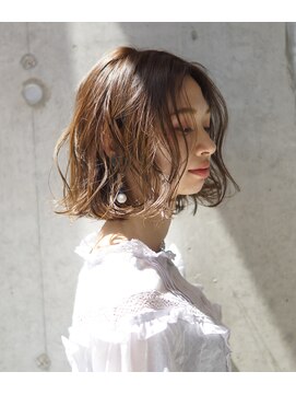 アトリエ フェム(atelier.fem) atelier.fem　シアーなフェザーウェーブ