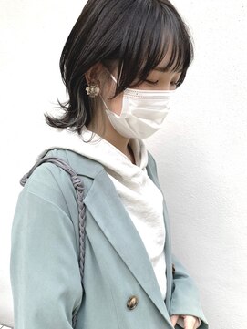 モルニ(MORNI) インナーカラー_マロンベージュ Aラインボブ かきあげ