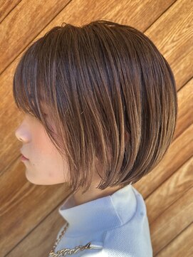 オンカラー(ON.COLOR) 大人ハイライトグレージュショート