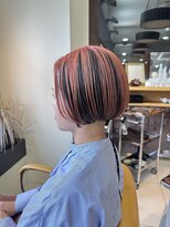 キサ ファータ 恵比寿(kisa fata) 刈り上げ ボブ 20304050代 サーフェスカラー 前髪なし前下がり