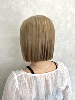 ソルテ バイ フィル(sorte by Fill)&nbsp;ハイトーンベージュ×切りっぱなしボブ