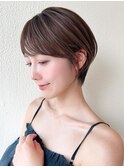 耳かけショートボブ/30代/40代/50代/くすみベージュ