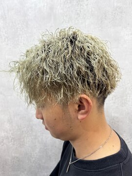 ダブル(DOUBLE) ブリーチ × ツイストスパイラルパーマ