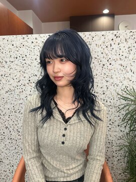 ジーナ 赤羽(XENA) 深み透明感のインディゴブルー!