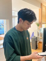 トコトコ(tocotoco)&nbsp;ツーブロックセンターパート