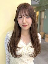 ウタ&nbsp;顔まわりレイヤー[前髪カット/レイヤー/レイヤーカット］