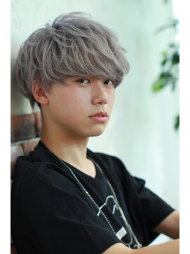 アドール(ADOR) ホワイトグレージュ