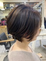 ペネロープ(Penelope)&nbsp;ボブとマッシュの中間ショート　YACHI