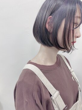 イェッカ(YECCA) こだわりシルエットのコンパクトボブ