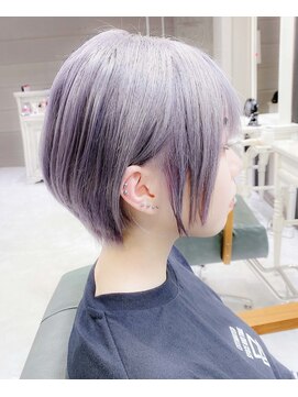 デイズ(days) 『 カット + ひし形ショート ブリーチ 』PO11 DAYS