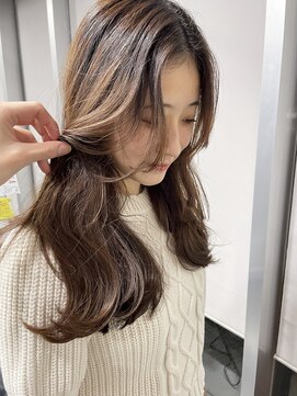 ニーゼロゼロナナ(2007) 顔周りカット