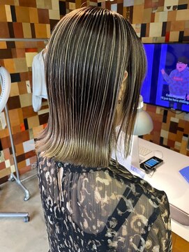 キサイ バズ(kisai BUZZ) くびれボブ/オリーブブラウン