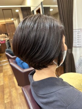美容室ヒラトヤ 仙北店 20代30代40代大人可愛い丸み×立体感ボブ×スモーキーアッシュ