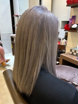 ループ ヘアーサロンアンドコミュニティー(LOOP) ホワイトブロンドカラー