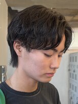 バイフィフス 原宿/表参道(by fifth)&nbsp;原宿メンズマッシュウルフ無造作シャドウパーマツーブロック黒髪