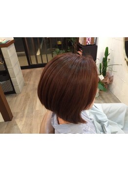 電子トリートメントでダメージヘアに水分とイオンを取り戻す！！通うほど、染めるほどに美しいツヤ髪に♪