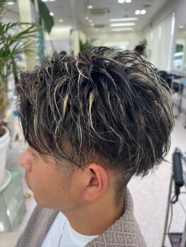 ログ バイ ハッシュタグ フリー(LOG by#Free)の写真/【魅せるハイライト】男らしい色気を最大限に引き出すハイデザイン