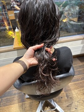 黒髪パーマロング◎