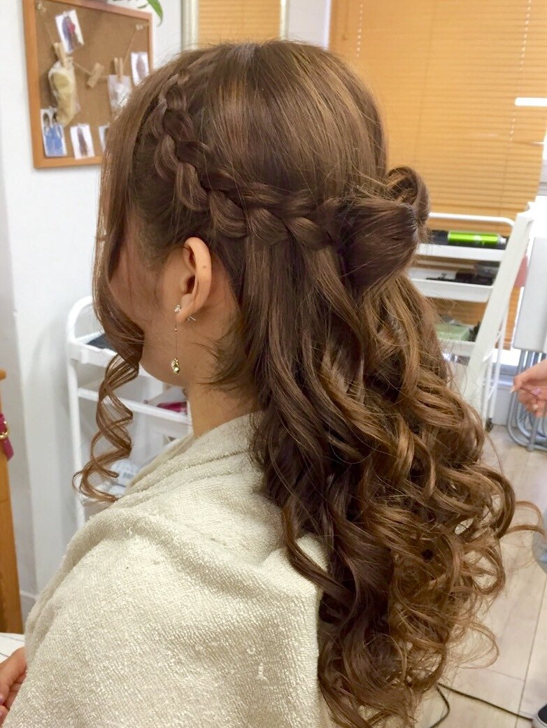 ZEN横浜関内】編み込みリボンのハーフアップ：L001686144｜ヘアアンド