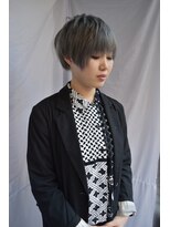 トリックストア(TRICK STORE) 前下がりショート&鮮やかアッシュ