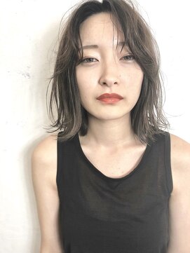 アンリ(Anli) 2018 無造作くせ毛風 ボブ アッシュ