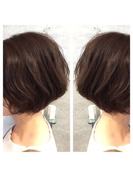 ココ ヘアーワークス(Co'Co hair works) 前下がりボブ
