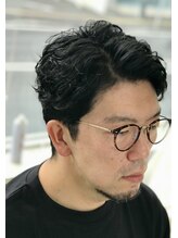 リアリズム(reaRism) 七三２ブロックのパーマスタイル