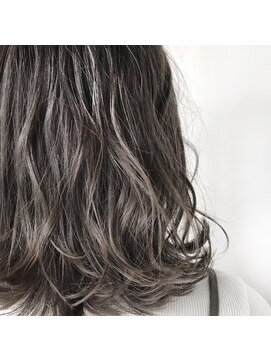 アクトゥス(AEQUITAS) ケアブリーチグレイアッシュミディ