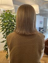 アイビー ジュール(IVY joure) 切りっぱなしボブ×ペールベージュtoyoshima